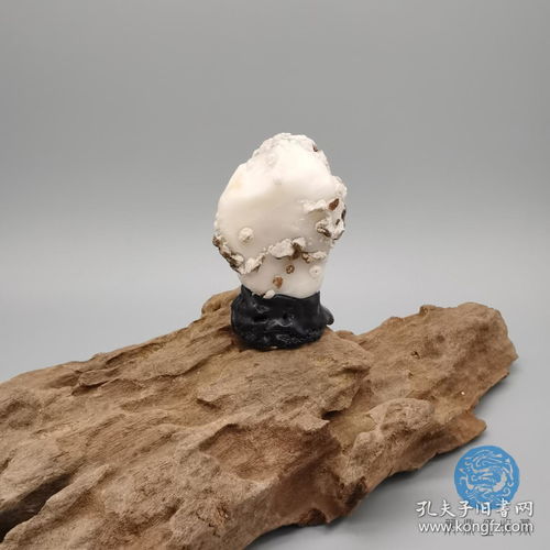 天然靈璧白靈玉 自然玉化原石精品小擺件，觀賞收藏陶冶情操